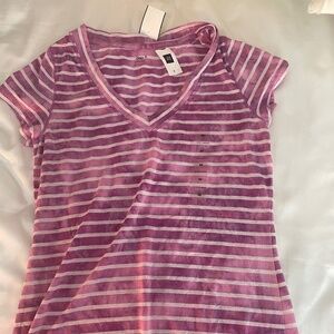 NWT Gap women’s medium pink stripped t shirt